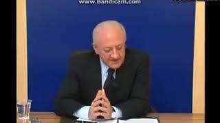 De Luca: "Che ha mai fatto Di Maio?"