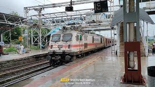 Erode WAP7 with Jaipur - Bandra Terminus SF Express At 130.