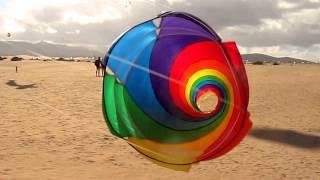 Spinning kite trip