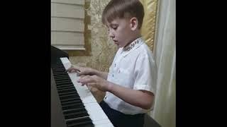 Богдан Хакимов, 7 лет. И.Стрибогг. "Вальс петушков"