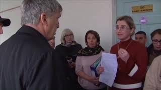 Мэр Дербента устроил публичный разнос с увольнением директору школы