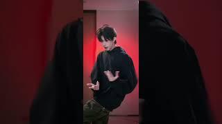 Chinese social media star Alex Hong (6.3M followers) from Zhejiang (China) danced to SB19's GENTO!