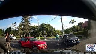 Driver speeds through stop sign causing 3 car crash - Ipswich QLD