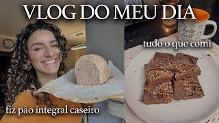 VLOG DO MEU DIA - O que comi, receita de pão caseiro, manteiga de noz pecan, treino de perna e mais