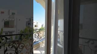 فرنٹ بیڈروم سے ٹیرس ویو چیک کریں 1 Kanal House Bahria Town Lahore sector c