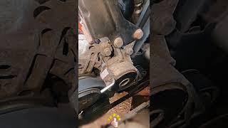 Practical tips for the convenient disassembly of automotive power belts