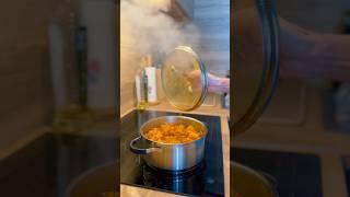 Тушёная картошка с курицей - одна кастрюля и сытный обед готов всего за 30 минут!  #рек #рецепт