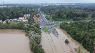 Ostrava Nová Ves shots from the broken bank of the Odra | Ostrava floods