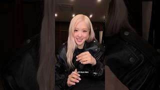 a message from ROSÉ to number ones #ROSÉ_Bruno_APT