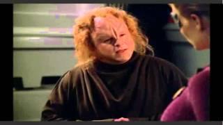 Star Trek Voyager : Think Tank Kurros talks to Seven