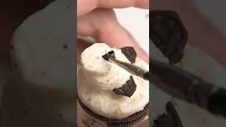 Panda Made of Oreos