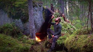 Vahşi Doğada Hayatta Kalma ve Bushcraft - Doğal Barınak Yapımı, Ağaç Gövdesinden Su Filtresi