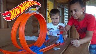 Едем в гости к Мистер Макс и Мисс Кейти Распаковка ТРЕК Хотвилс Hot Wheels cars unboxing Mister Max