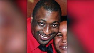 New York cop won`t be charged in Eric Garner chokehold death