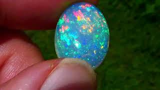 6.85 cts – Best Of Breed Vivid Neon Transparent Nebula Pattern Crystal Welo Opal! Sunlight Video!