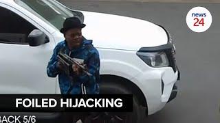 WATCH | Narrow escape: Joburg man outwits armed men in botched hijacking