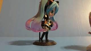 Shiro Taking Picture To Miku Figure Brought Their Collection Stop Motion Animation