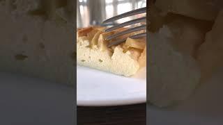 Cottage cheese casserole in the oven. A simple recipe for cottage cheese casserole with apples.