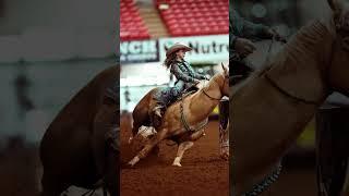 Dusky Lynn Hall & JH Firewater Honor ran a ⏱️15.534! #barrelracing #horse