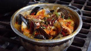 해물라면 / spicy seafood instant noodles / korean street food