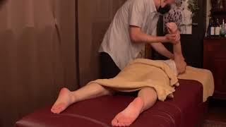 Japanese Massage Techniques ｜ Relaxing Massage For Two Lovely Japanese Women [LLiicp4k6l0] 00-16-40