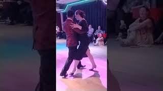 Démo tango argentin: Javier Castello et Andrea Fernandez Acerbi