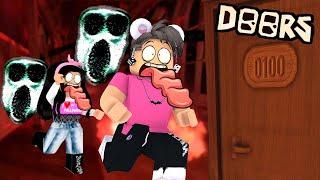 ААААА! УЗНАЛИ с БАБКОЙ ШОУ ЧТО за 100-ой дверью в игре DOORS roblox