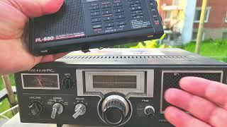 Vintage Realistic DX -100 VS modern Tecsun PL-680 PLL receiver how Shortwave readios evolved!