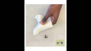 13 Hook and Bar Closure