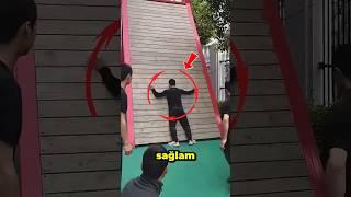 Çin’in Gizli İnsan Merdiveni Tekniğiyle Devasa Duvara Tırmanmak! ‍️