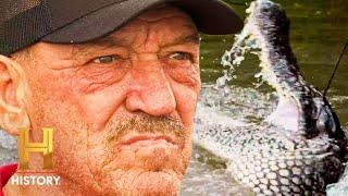 Swamp People: Troy is No Longer King of the Swamp?! (Season 15)