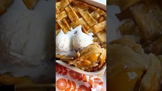 Big Mama’s Peach Cobbler at Grandbaby-Cakes.com #peachcobbler #peachpie #juneteenth