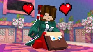 MAIZEN : JJ Sister had a lucky fall!?  - Minecraft Animation JJ & Mikey