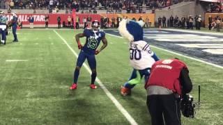 Odell Beckham Jr. have a dance-off with Colts mascot