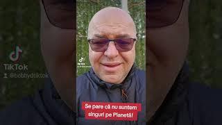 Nu suntem singuri!