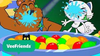 BIG Water Balloon Battle Royale  @VeeFriendsCartoons  | Fun Anime | After School Club