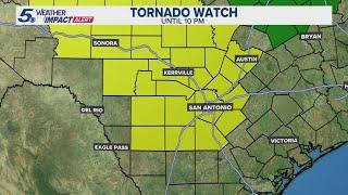 Tracking storms moving toward San Antonio as Tornado Watch remains in effect into Monday night