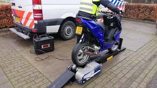 Fast Yamaha Aerox 70cc caught by police