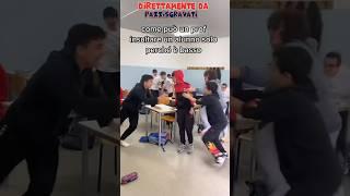 Reazione di un alunno dopo l’insulto dal Prof
