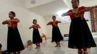 Svetlana performing kathak dance