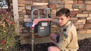 How to turn off your gas meter using a gas wrench