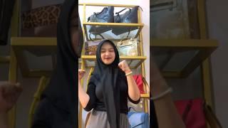 ikut meramaikan trend masha #shorts #joget #cantik #hijab #trending