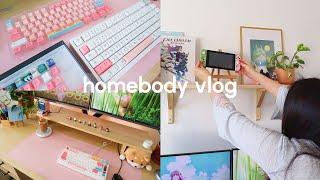 Homebody vlog | new keyboard, desk upgrades, + building a model kit