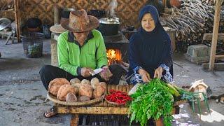 Mbedol Ubi Jumbo dan Metik Kelor | Masak Bening Daun Kelor, Balado Pindang, Mendoan, dan Es Ubi Ungu