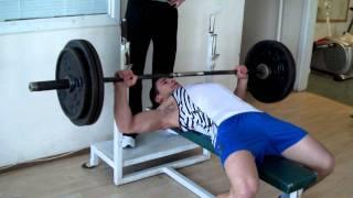 Štangos spaudimas 120 kg