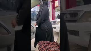 نساء السعودية,سنية, منقبة تغري سواقها ؟