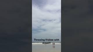 Easy frisbee trick shot on the beach! It’s like a boomerang!!!! Try this.