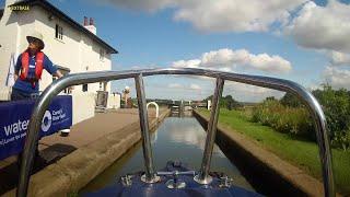 Down the Foxton Staircase Locks - a 6 minute time lapse 4K UHD