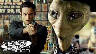 Alien In Disguise | Paul (2011) | Science Fiction Station