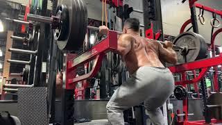 I train legs 1x per week | 455lbs x 3.